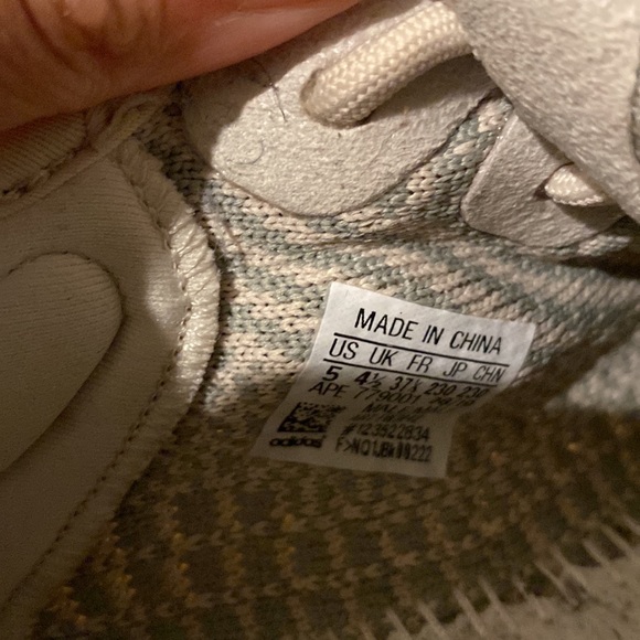 Yeezy boost 350, gray and green , Only wore 1-2 times.THESE PRICES ARE RAISING - Picture 4 of 5